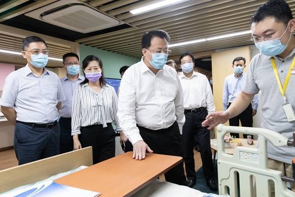 龔正調(diào)研養(yǎng)老服務(wù)機(jī)構(gòu) 擴(kuò)大有效供給，激發(fā)市場活力，構(gòu)建多元化養(yǎng)老服務(wù)體系